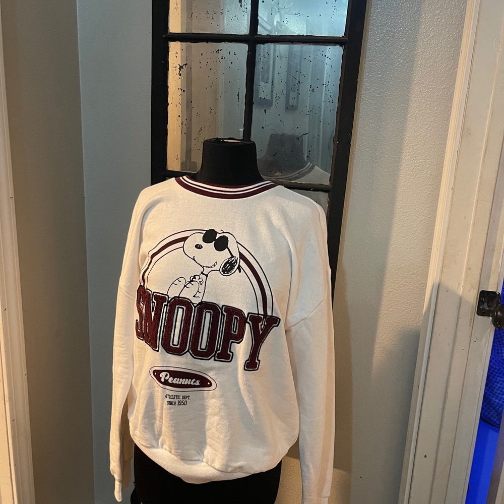 Snoopy 1950 sweatshirt size (M) vintage
